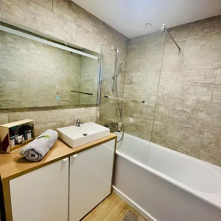 Apartment Avec Piscine Face A La Biarritz