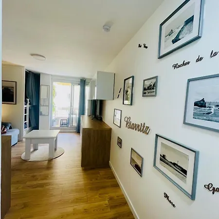 Apartment Avec Piscine Face A La